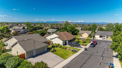 1638 NW Spruce Place, Redmond, OR 97756 - photo 5