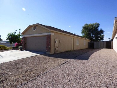 4GarageEntryDoorSunShades