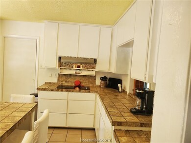 1819 Hondo Dr, College Station, TX 77840 - photo 7