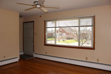 107 Edgecomb St, Albany, NY 12209 - photo 6