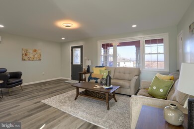 562 Georgetown Rd, Ronks, PA 17572 - photo 5