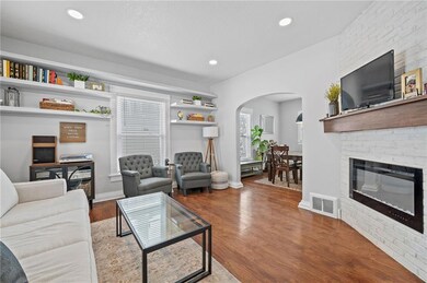 3804 Forest Ave, Des Moines, IA 50311 - photo 5