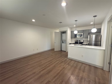 4526 Munger Ave unit 202, Dallas, TX 75204 - photo 7