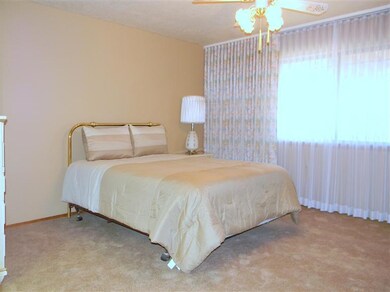 5909 Elmwood Dr NE, Albuquerque, NM 87109 - photo 7