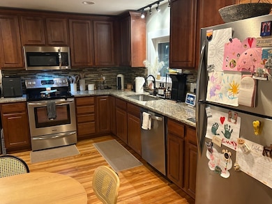 78 Main St unit 2, Upton, MA 01568 - photo 4