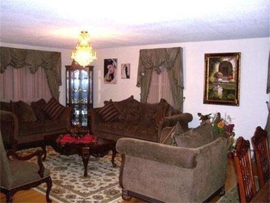 319 Grape St, New Bedford, MA 02740 - photo 4