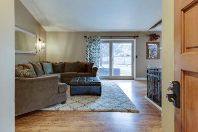 6446 NW Lynch Ln, Redmond, OR 97756 - photo 3