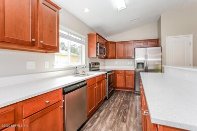 11583 Pleasant Creek Dr, Jacksonville, FL 32218 - photo 4