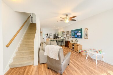 52 Trinity Cir unit A, Rochester, NH 03839 - photo 2