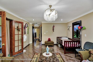 08-Living Room