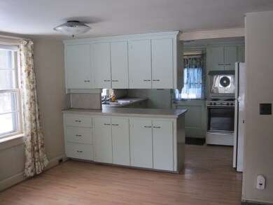 10 Lakeview Dr, West Lebanon, NH 03784 - photo 4