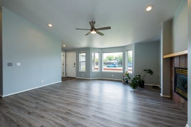 1747 NE Seventh St 5 of 20