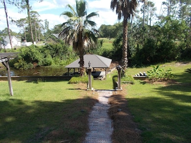 703 Woodlake Cir, Douglas, GA 31535 - photo 7