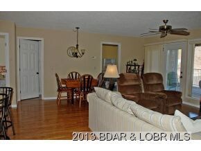 Living area from entry