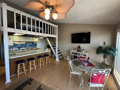 237 Southwood Shores Cir unit 3B, Village of Four Seasons, MO 65049 - photo 4