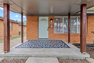 1509 Orient Ave, Clinton, OK 73601 - photo 4