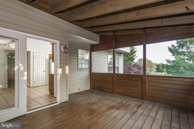 3306 Peddicoat Ct, Woodstock, MD 21163 - photo 7