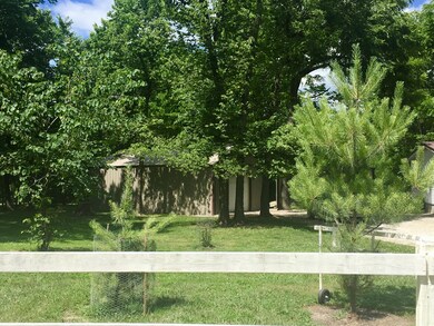Garage/Outbuilding