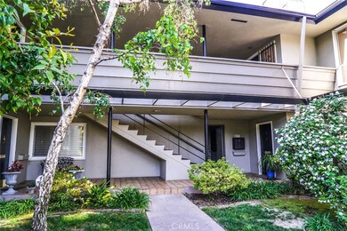 938 S Orange Grove Blvd unit D, Pasadena, CA 91105 - photo 5