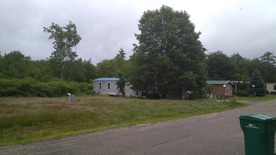 42 Cleo Cir, Rochester, NH 03868 - photo 4