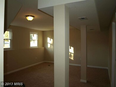 11108 Huntington Woods Cir, Fredericksburg, VA 22407 - photo 4