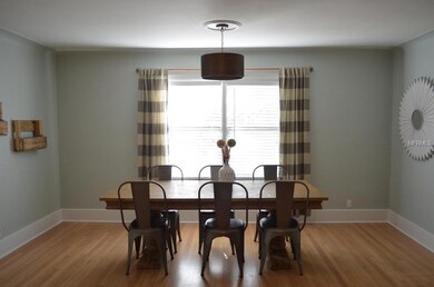 1115 15th Ave N, Saint Petersburg, FL 33704 - photo 4