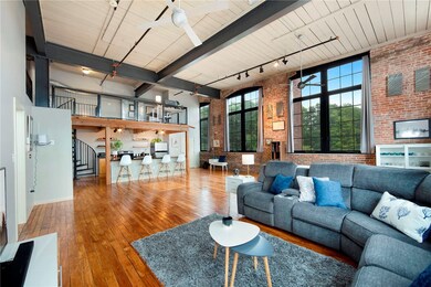 685 Social St unit 314, Woonsocket, RI 02895 - photo 2