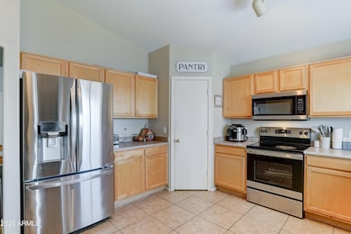 12131 w windrose Dr-5