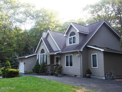 305 Forest Dr, Blooming Grove, PA 18428 - photo 2