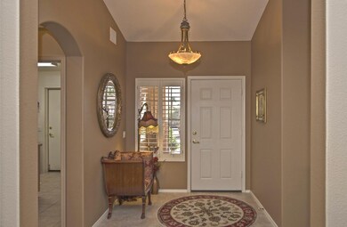 004_Entry Foyer