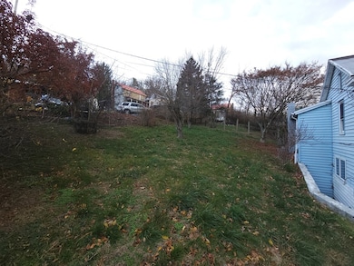 569 Glendower St, Mapleton, PA 17052 - photo 5