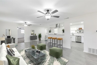 1008 Red Bud Dr, Azle, TX 76020 - photo 2