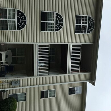 3rd Floor unit