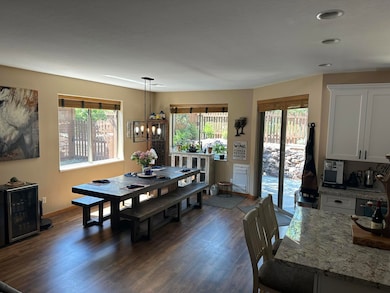 1BBFA8B4-8473-43E3-84EC-9F49A6388E3B_1_1