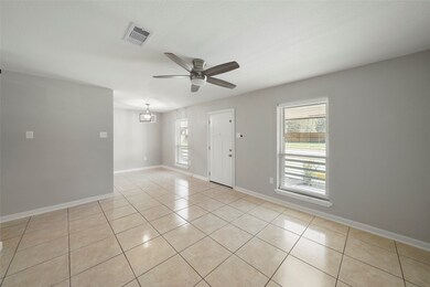 2526 Appian Way unit 3, New Caney, TX 77357 - photo 4