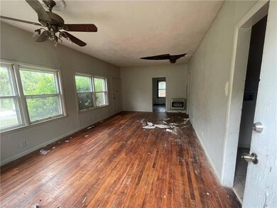 1111 N Park Ave, Shawnee, OK 74801 - photo 3