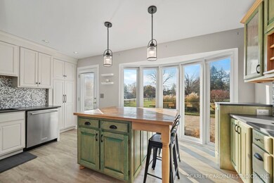 1503 Apache Dr, Naperville, IL 60563 - photo 7