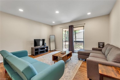 2260 Sunderland Rd unit 87W, Winston Salem, NC 27103 - photo 4