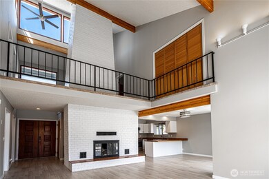 228 E Gibson Ave, Chelan, WA 98816 - photo 7