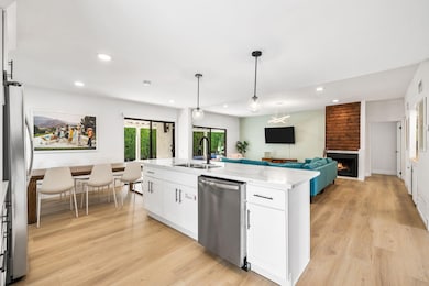 1433 E Caleta Way, Palm Springs, CA 92262 - photo 7