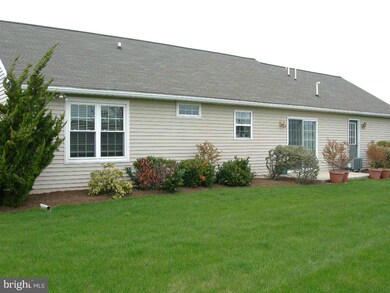 551 Daisy Dr, New Holland, PA 17557 - photo 5