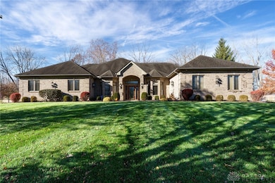 1713 Fox Trail, Bellbrook, OH 45305 - photo 2