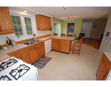394 Spring St, Florence, MA 01062 - photo 7