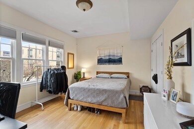 131 Putnam Ave, Cambridge, MA 02139 - photo 4