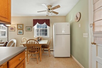 8 Austin Ct unit C, Saugus, MA 01906 - photo 5
