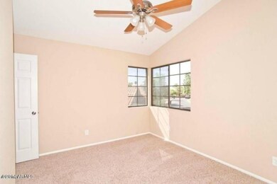 8845 S Myrtle Ave, Tempe, AZ 85284 - photo 4