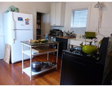 65 Pleasant St, Cambridge, MA 02139 - photo 3
