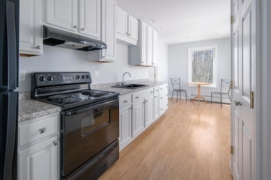 Kitchen Area-2