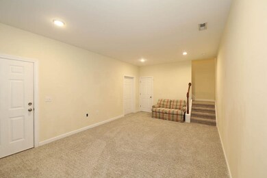 69 Windgate Cir unit 101, Fishersville, VA 22939 - photo 6