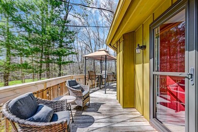 1542 Crestview Ln, Pocono Pines, PA 18350 - photo 2